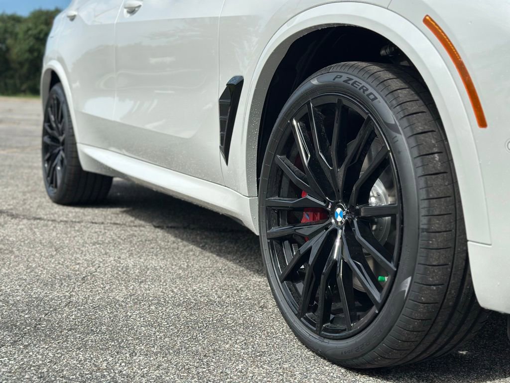 New 2026 BMW X5 M60i image 9