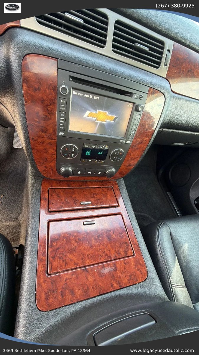 Used 2012 Chevrolet Avalanche LTZ AWD/4WD image 48