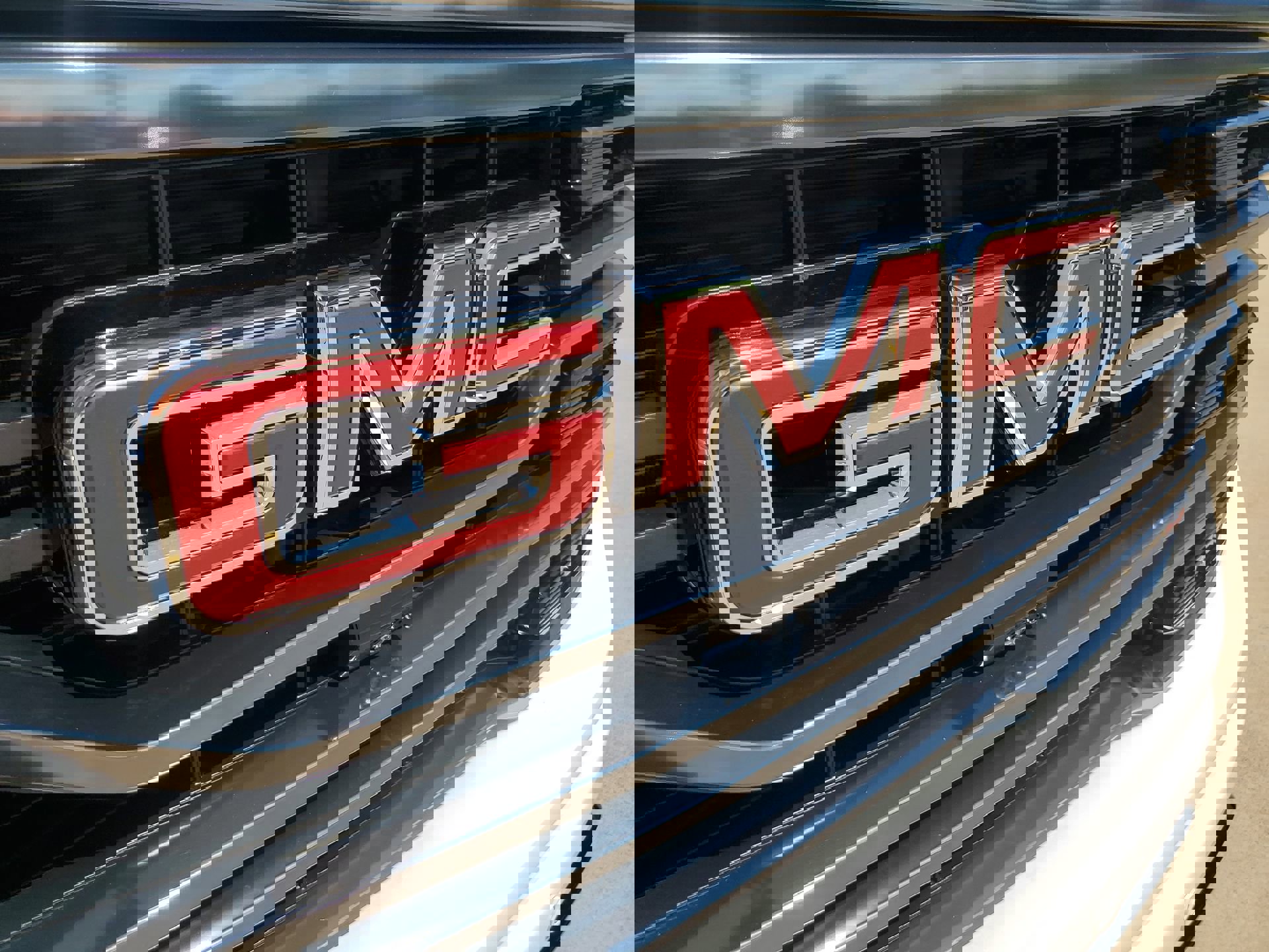 Used 2024 GMC Sierra 1500 AT4 w/ Technology Package image 37