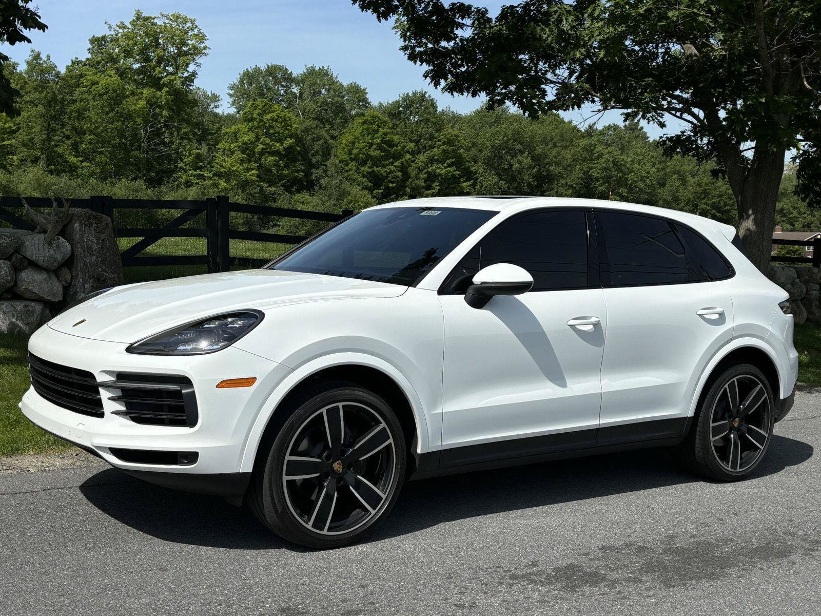 Used 2019 Porsche Cayenne w/ Premium Plus Package AWD/4WD image 11