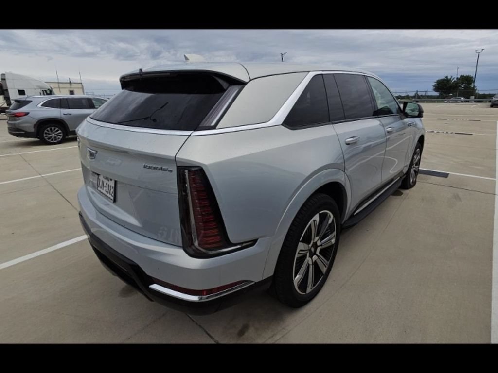 Used 2025 Cadillac Escalade IQ Luxury 1 w/ Smart Trailering package AWD/4WD image 5