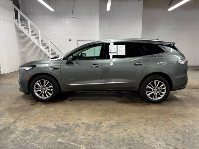 Used 2024 Buick Enclave Avenir w/ Avenir Technology Package AWD/4WD image 3