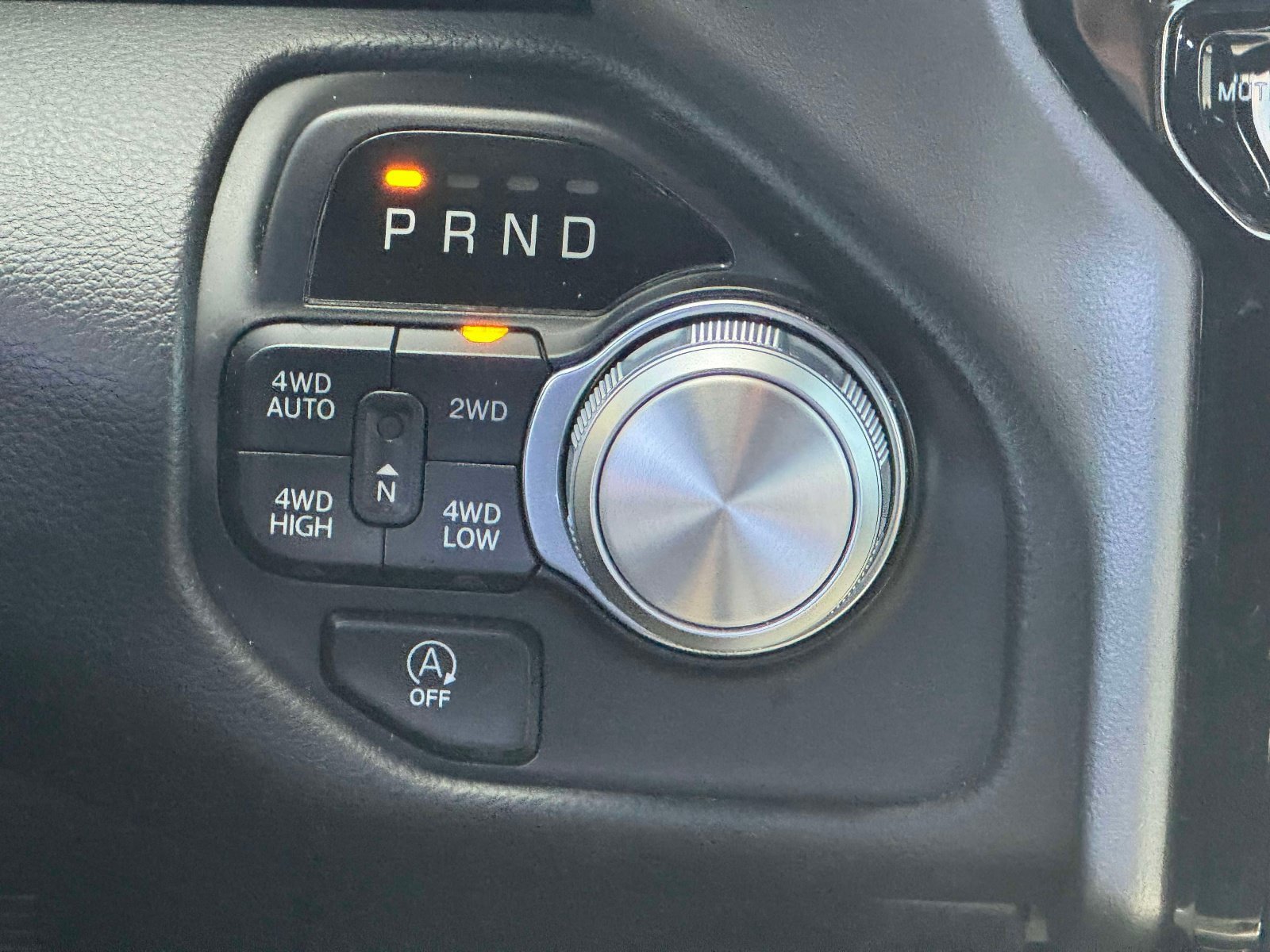 Used 2024 RAM 1500 Laramie AWD/4WD image 27