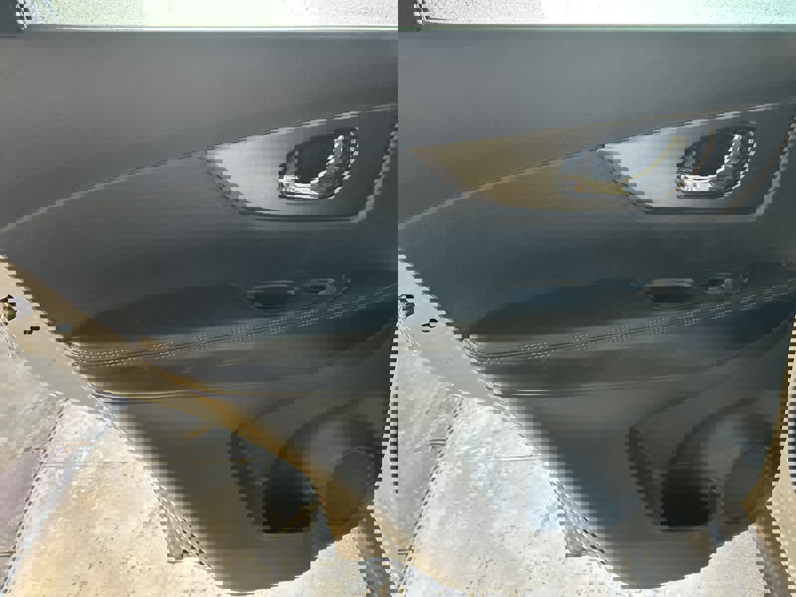 Used 2016 Nissan Rogue SV w/ SV Premium Package image 18