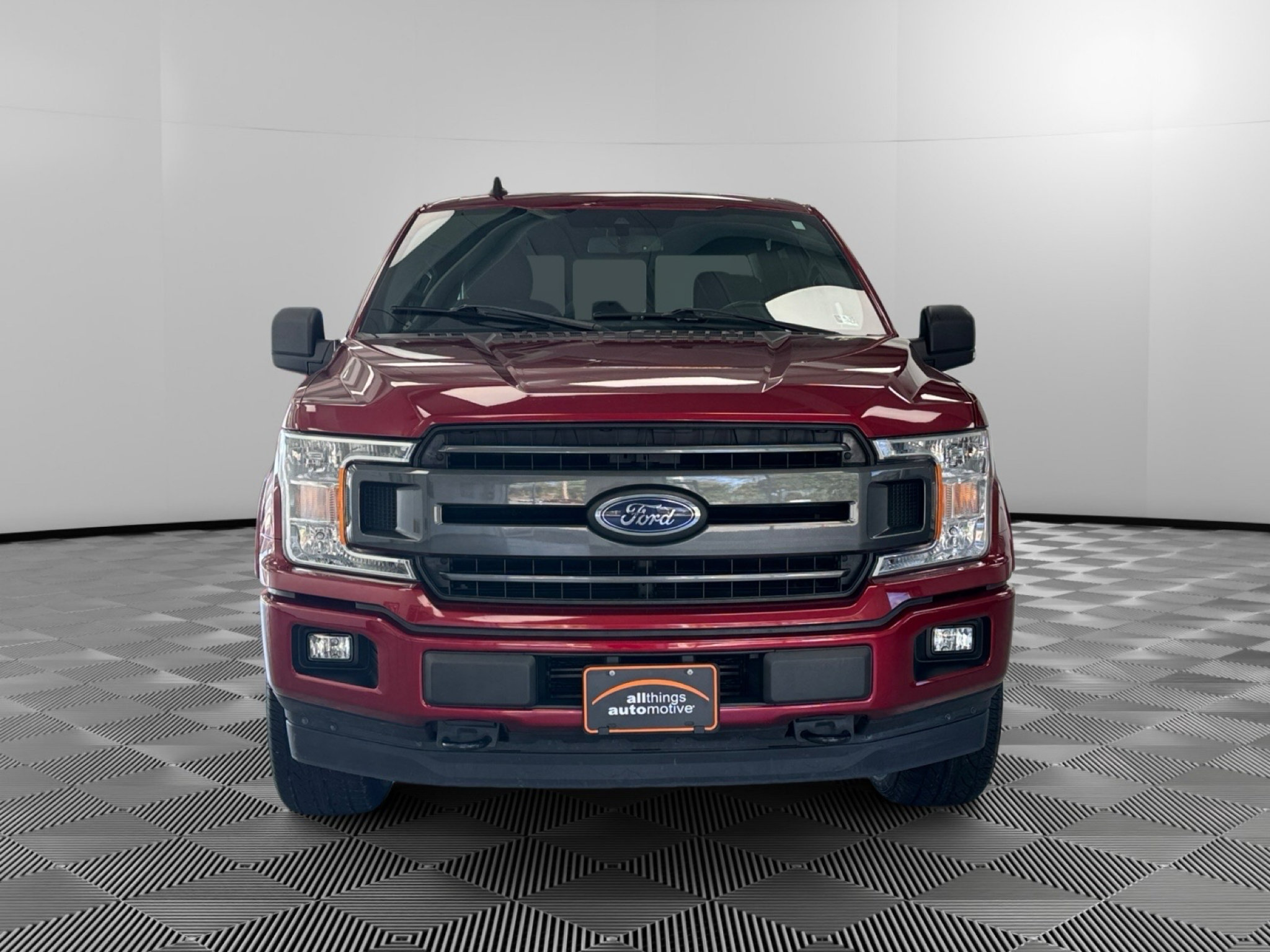 Used 2019 Ford F150 XLT w/ Equipment Group 302A Luxury AWD/4WD image 3