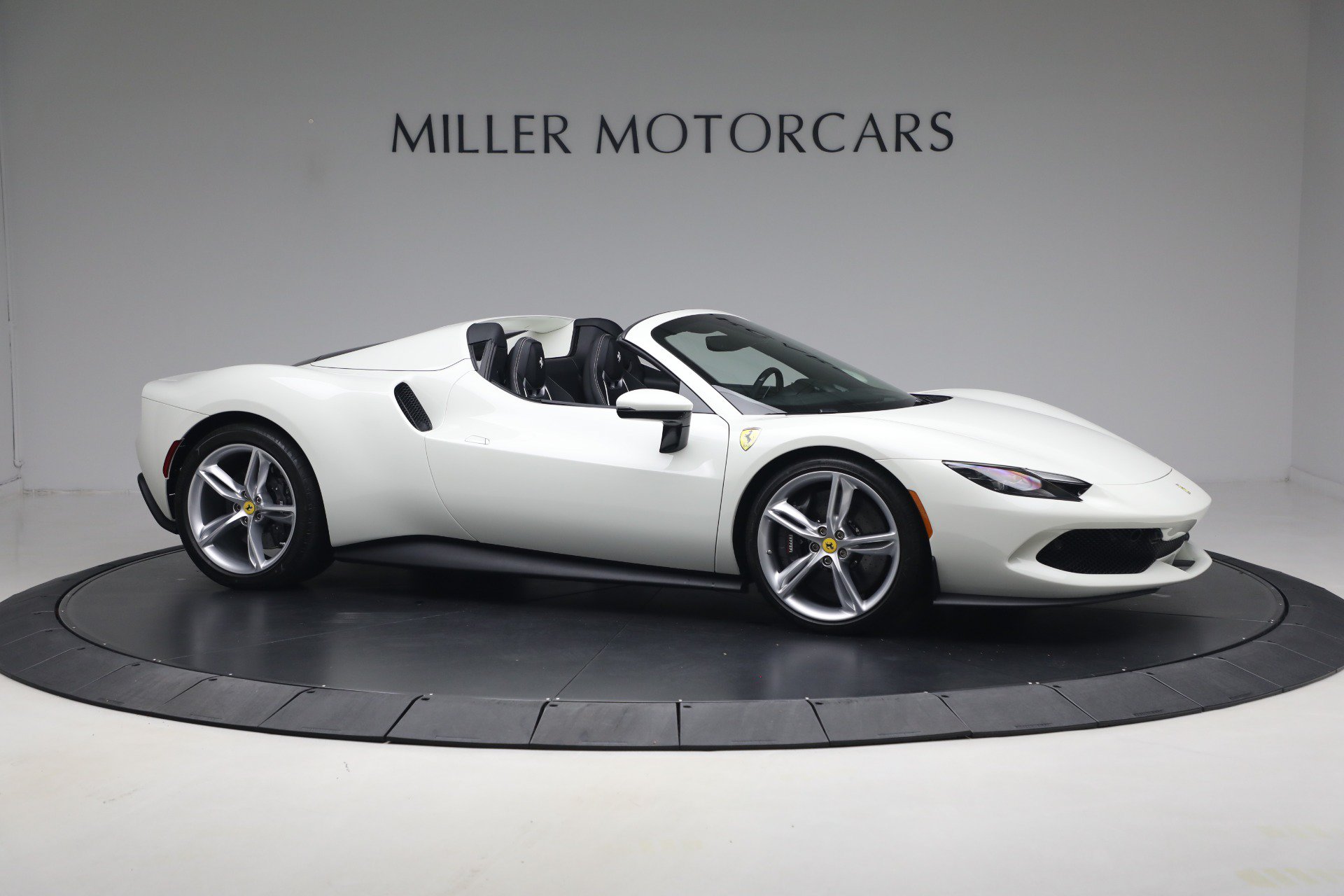 Used 2025 Ferrari 296 GTS RWD image 10