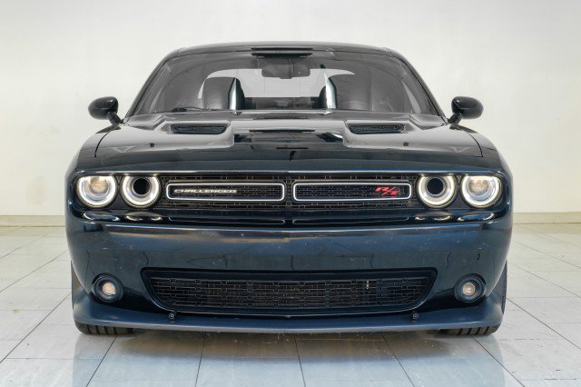 Used 2015 Dodge Challenger R/T Scat Pack RWD image 3