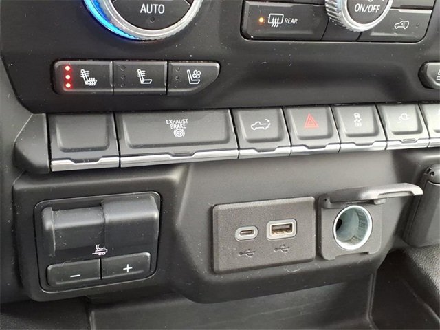 Used 2022 GMC Sierra 3500 SLT w/ SLT Convenience Package image 20