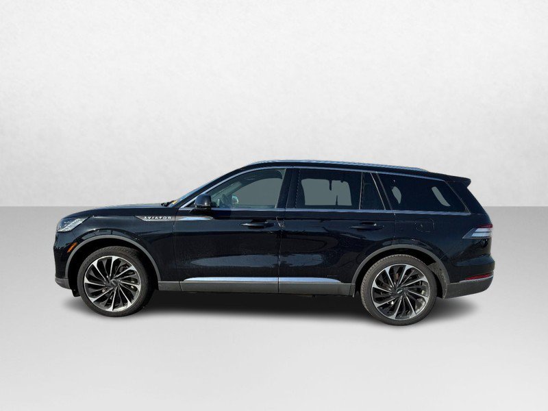 Certified 2025 Lincoln Aviator Reserve w/ Equipment Group 201A image 8