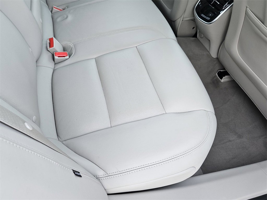 Used 2016 Cadillac XTS Luxury w/ Driver Awareness Package image 31