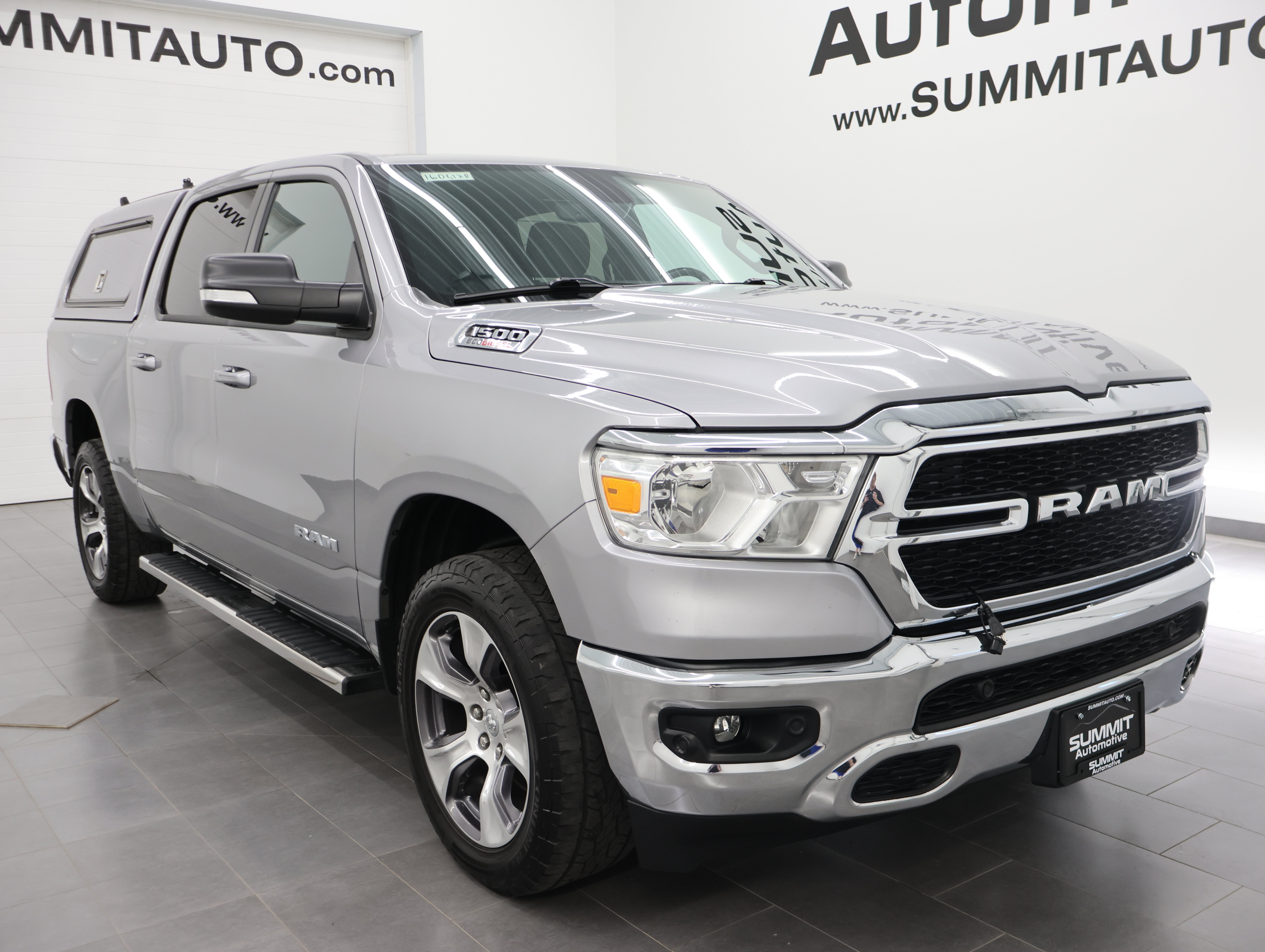 Used 2022 RAM 1500 Big Horn AWD/4WD image 2