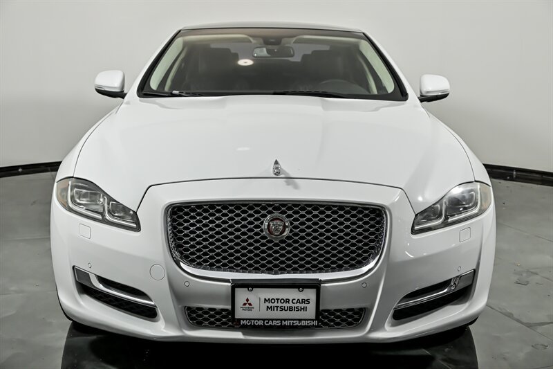 Used 2016 Jaguar XJ L Portfolio AWD/4WD image 4