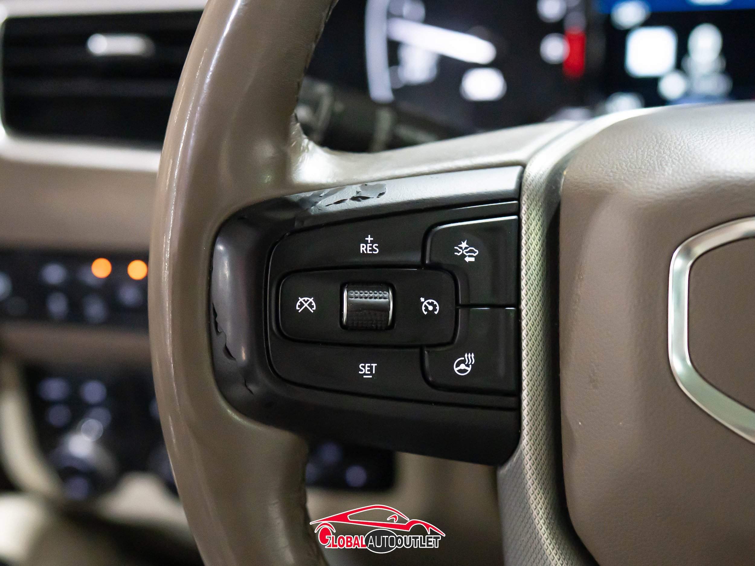 Used 2021 GMC Yukon XL Denali w/ Denali Ultimate Package AWD/4WD image 28