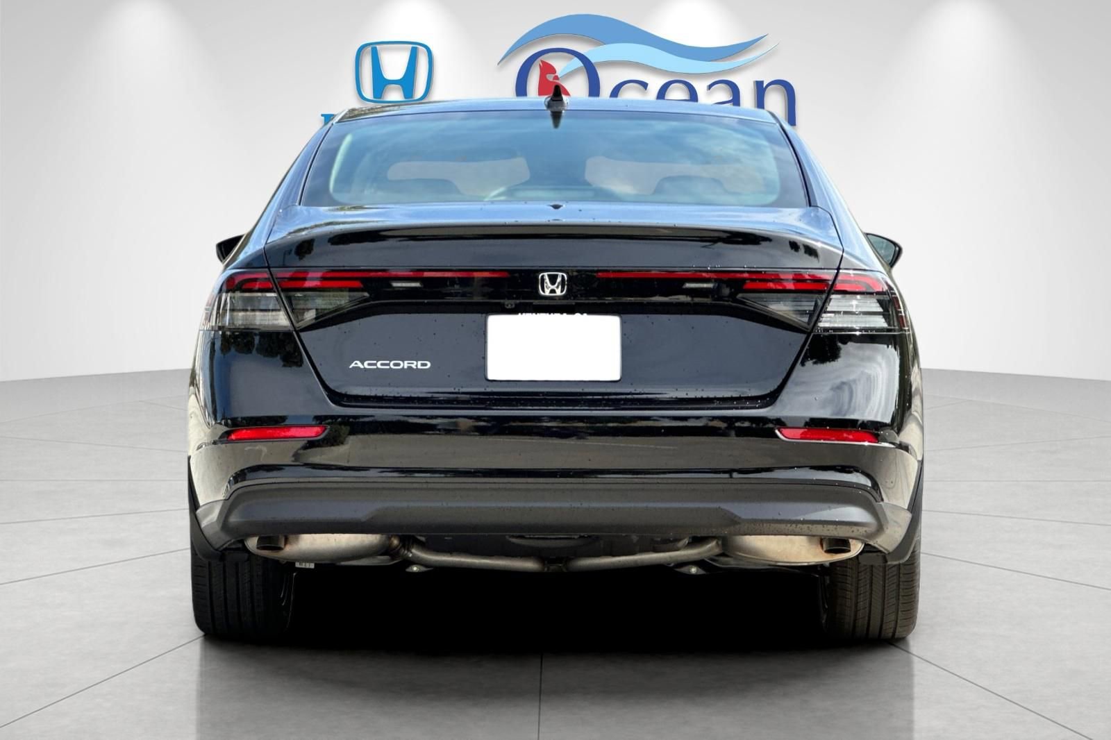 Used 2025 Honda Accord SE image 4