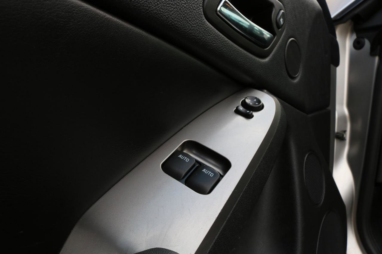 Used 2008 Pontiac G6 GXP w/ Sun And Sound Package image 22