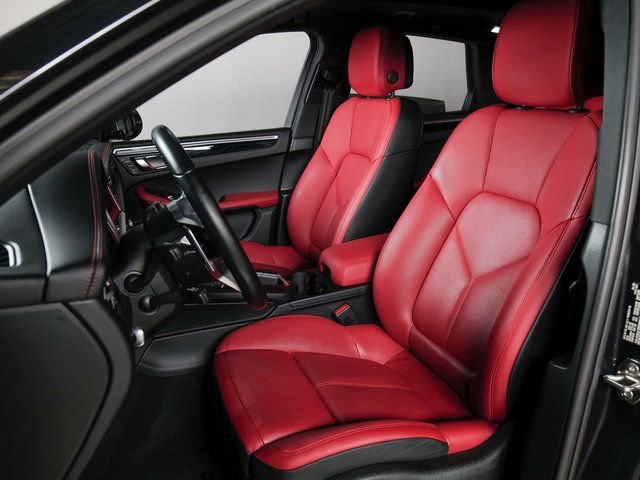 Certified 2020 Porsche Macan AWD/4WD image 5