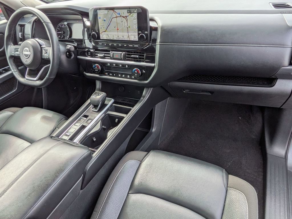 Used 2025 Nissan Pathfinder SL w/ SL Premium Package image 28