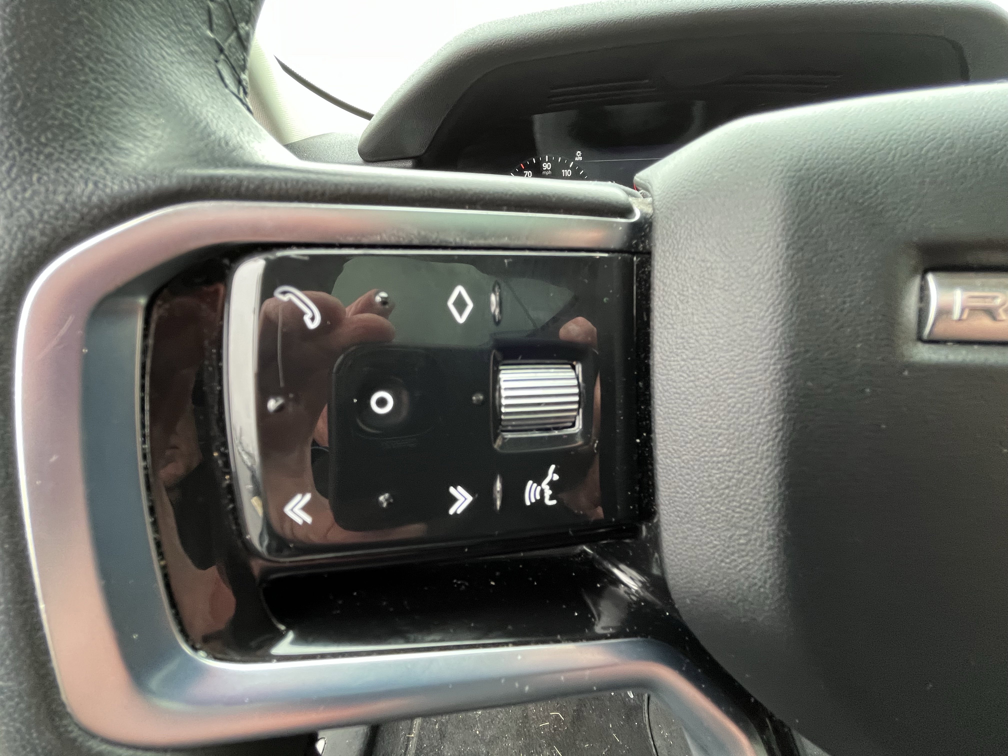 Certified 2023 Land Rover Range Rover Velar S image 16