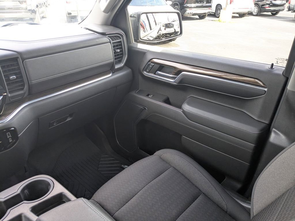 Used 2022 Chevrolet Silverado 1500 LT Trail Boss image 18