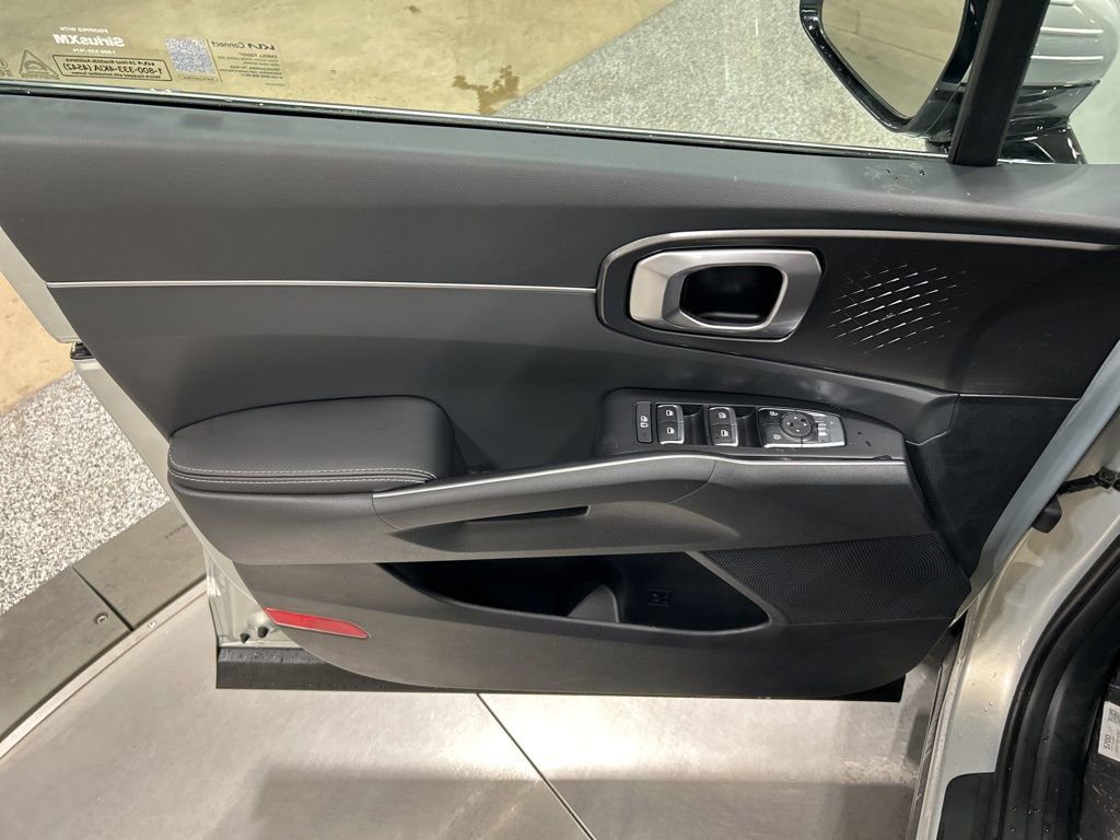 New 2026 Kia Sorento S image 11