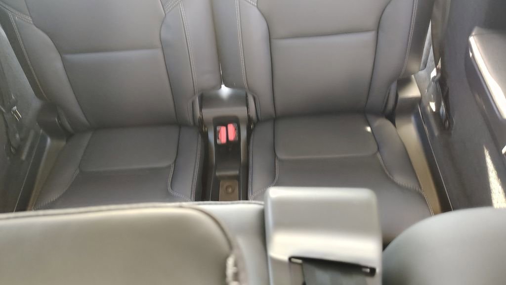 New 2026 Volvo XC90 B6 Ultra image 33