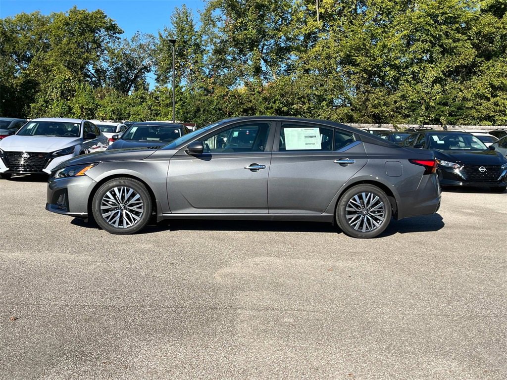 New 2025 Nissan Altima 2.5 SV w/ SV Premium Package image 7