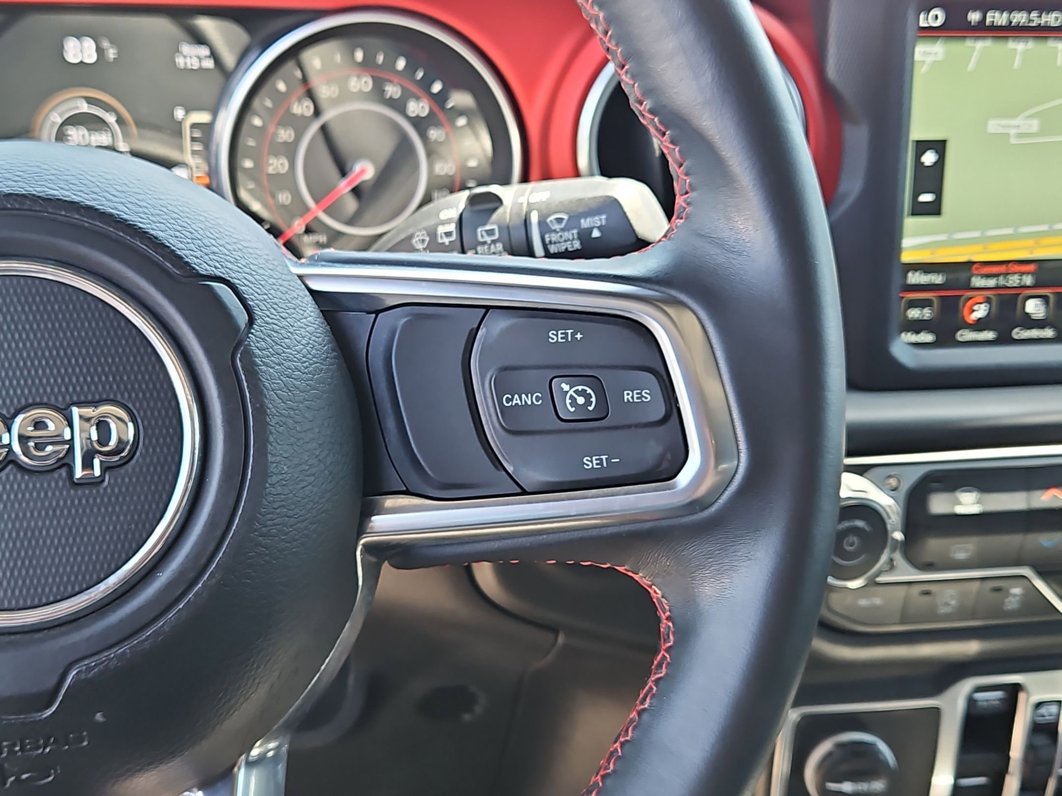 Used 2018 Jeep Wrangler Unlimited Rubicon image 25