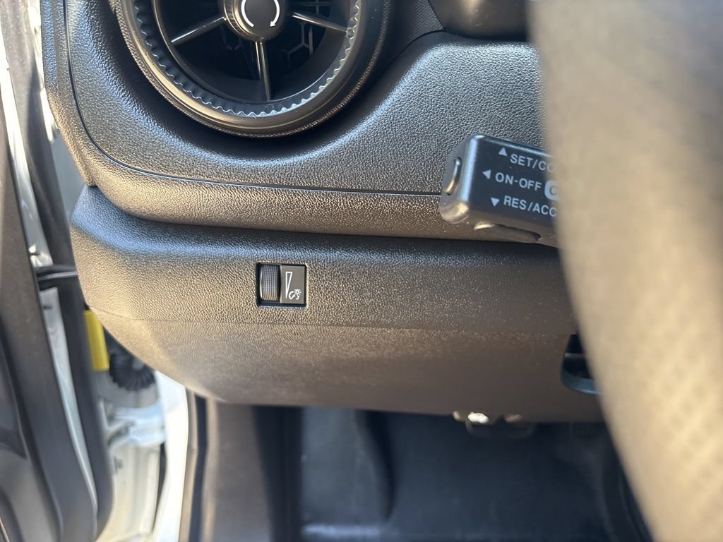 Used 2024 Chevrolet Colorado Trail Boss AWD/4WD image 25