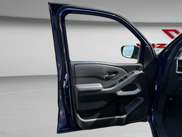 Used 2022 Nissan Frontier SV image 11