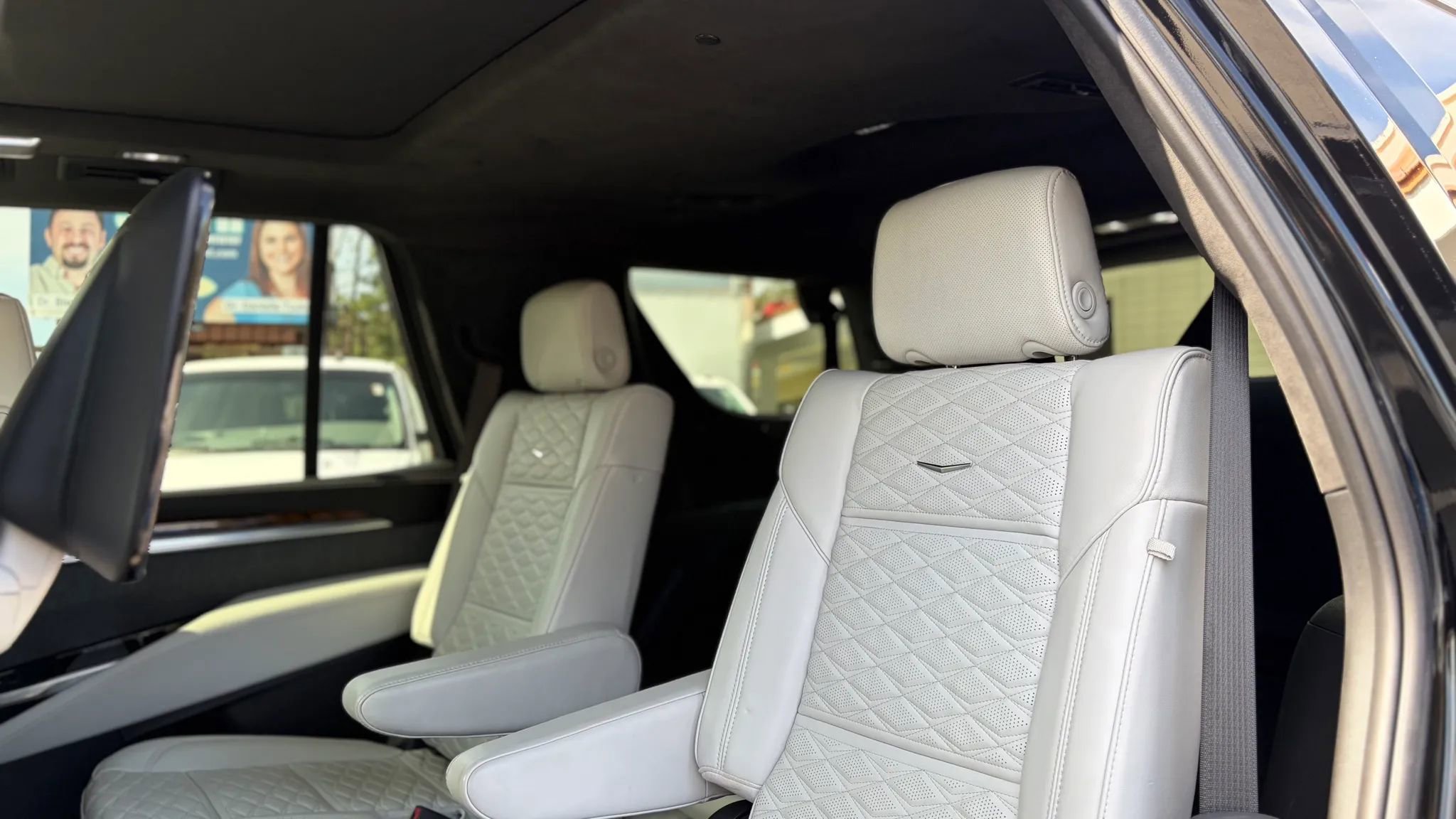Used 2025 Cadillac Escalade Sport Platinum image 17