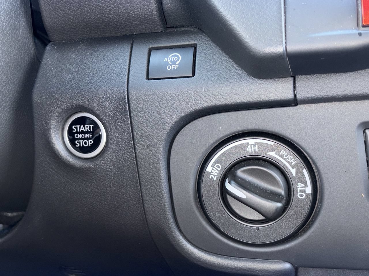 Certified 2025 Nissan Frontier PRO-4X w/ Pro Convenience Package AWD/4WD image 16