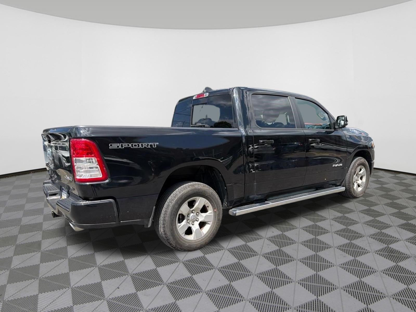 Used 2023 RAM 1500 Big Horn AWD/4WD image 6