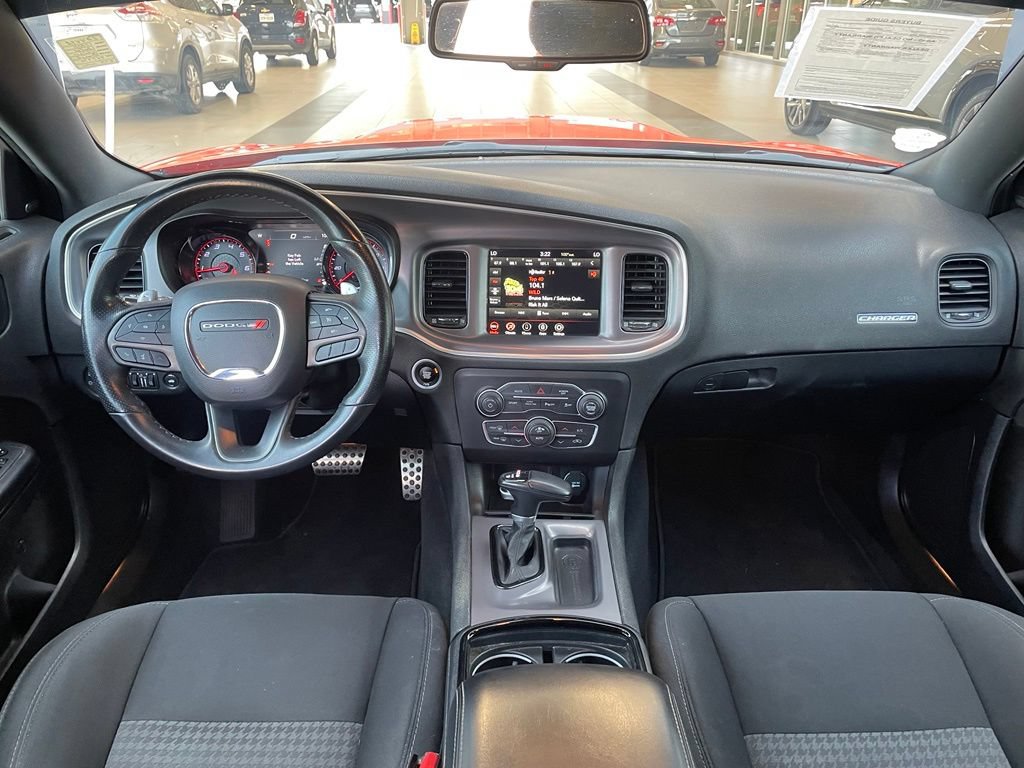 Used 2022 Dodge Charger GT w/ Blacktop Package RWD image 9
