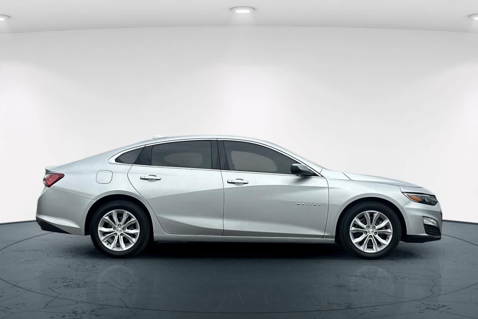 Used 2020 Chevrolet Malibu LT FWD image 6