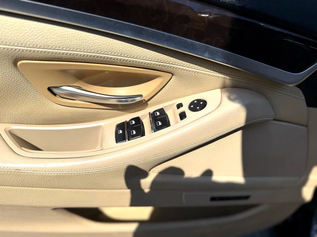 Used 2013 BMW 528i Sedan RWD image 30