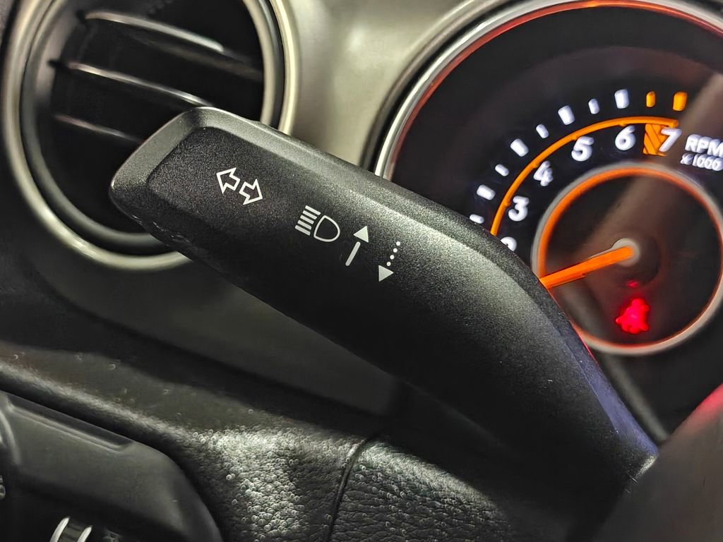 Used 2018 Jeep Wrangler Unlimited Sport S image 39