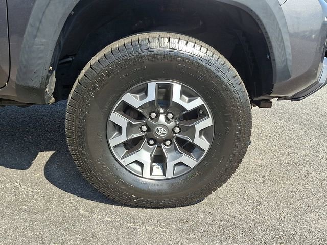 Used 2016 Toyota Tacoma TRD Off-Road w/ Towing Package AWD/4WD image 8