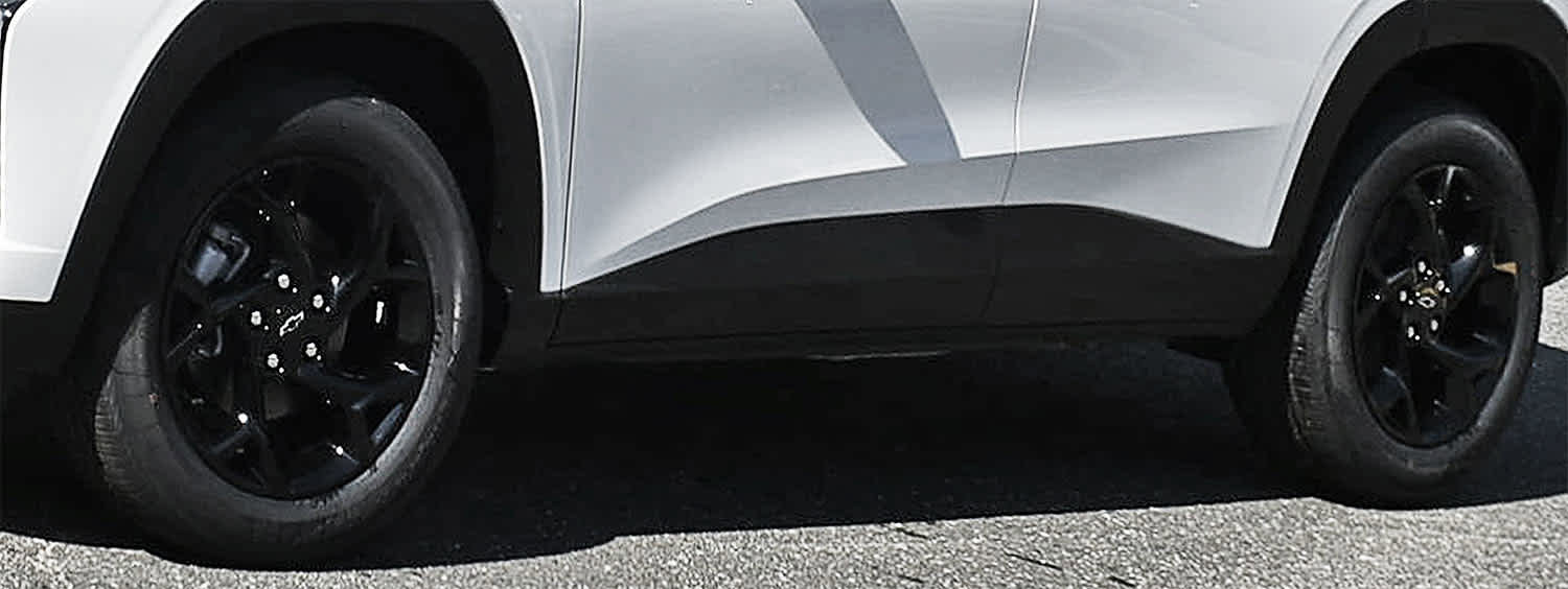 New 2026 Chevrolet Trax LT w/ Sunroof Package FWD image 26