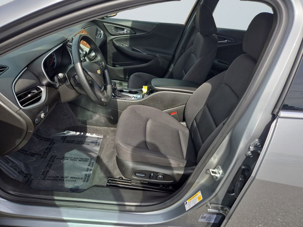 Used 2024 Chevrolet Malibu RS image 9