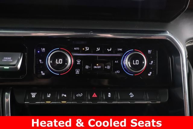 Used 2025 GMC Sierra 3500 Denali Ultimate AWD/4WD image 4