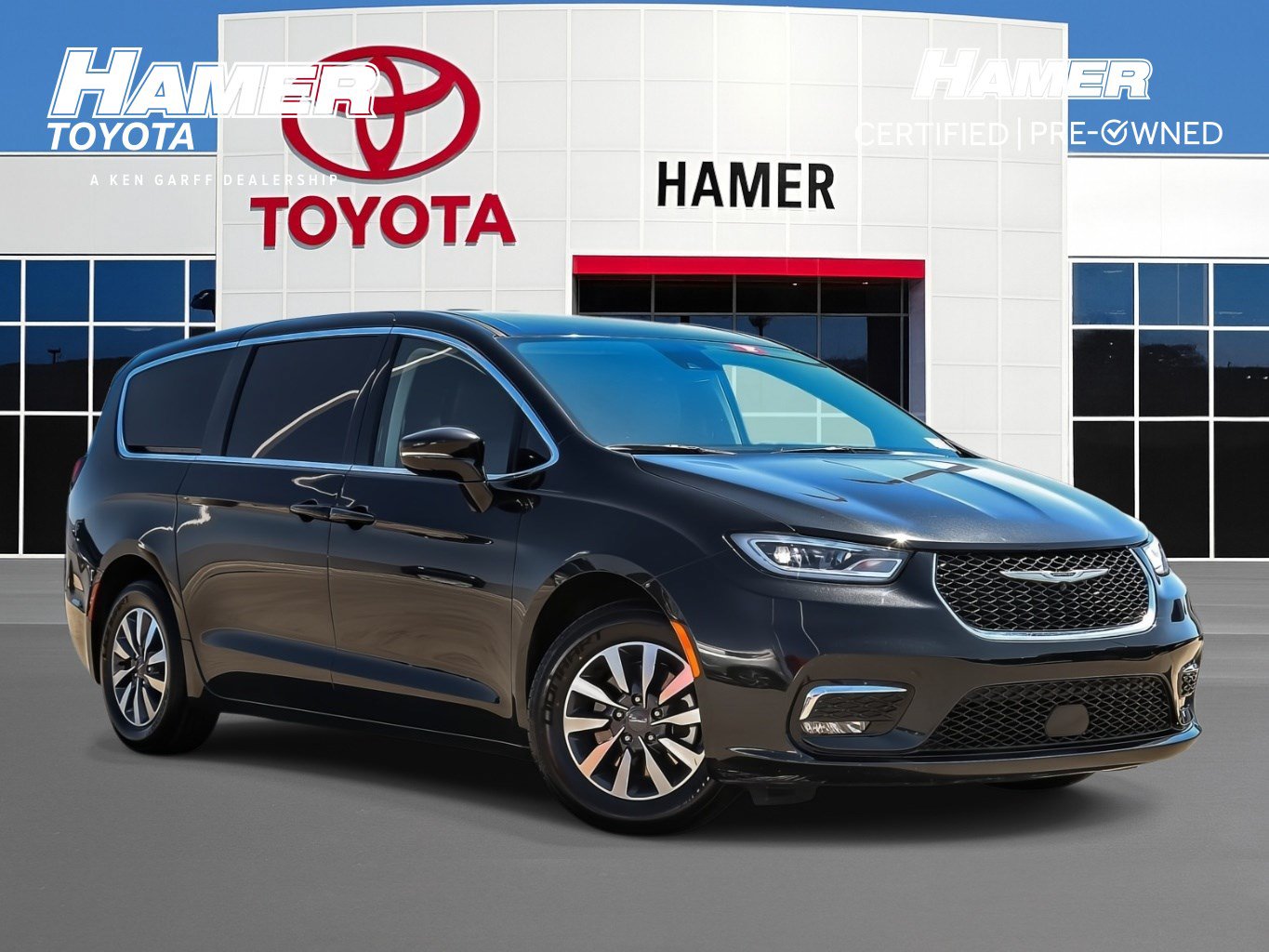 Used 2022 Chrysler Pacifica Touring-L