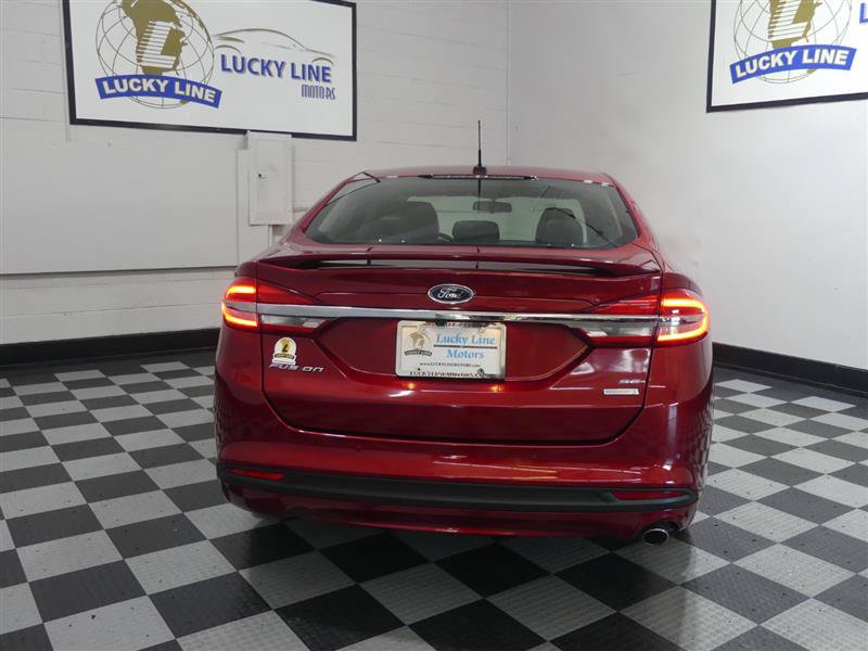 Used 2017 Ford Fusion SE w/ Equipment Group 201A FWD image 8