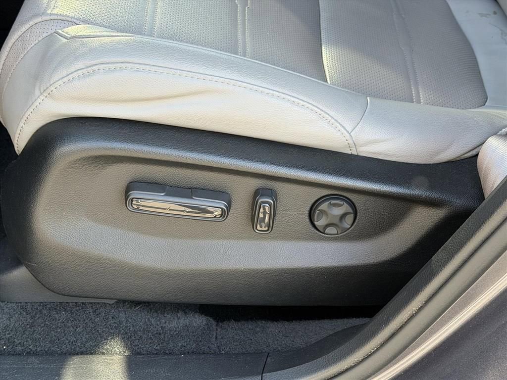 Used 2021 Honda CR-V EX-L image 24