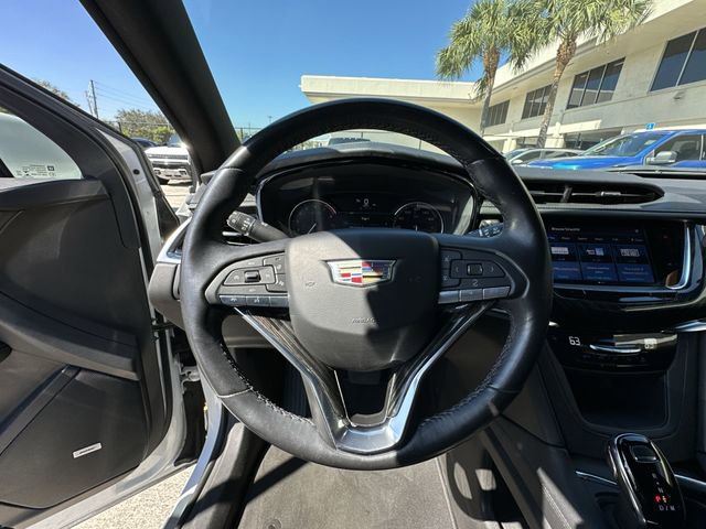 Used 2022 Cadillac XT6 Premium Luxury image 22
