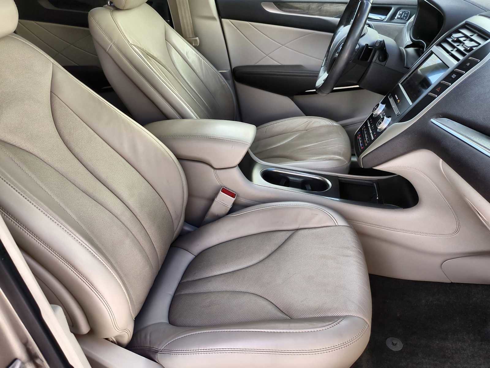 Used 2019 Lincoln MKC Reserve w/ MKC Climate Package image 23