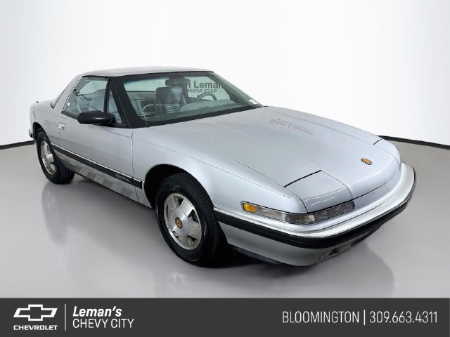 Used 1990 Buick Reatta Coupe FWD image 1