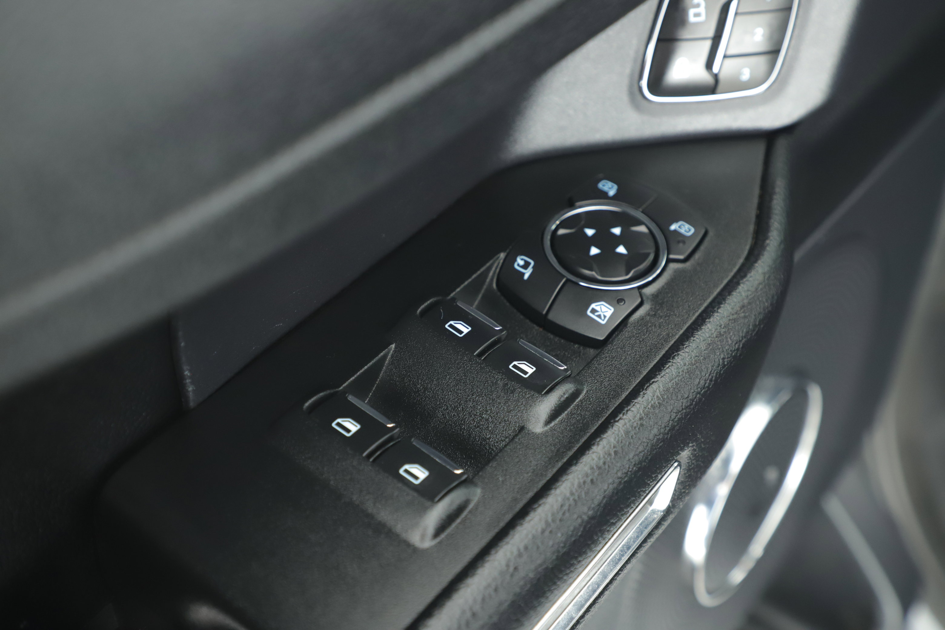 Used 2020 Ford Expedition Max XLT w/ Equipment Group 202A image 10