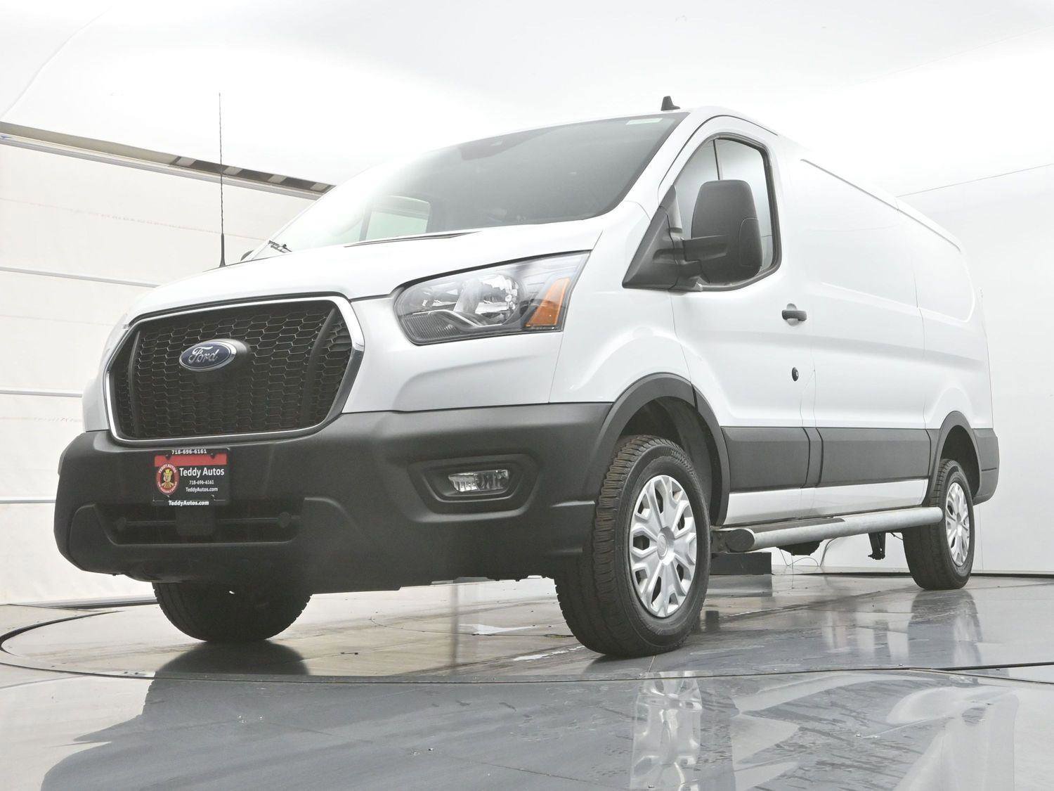 Used 2024 Ford Transit 250 Low Roof w/ Exterior Upgrade Package image 27