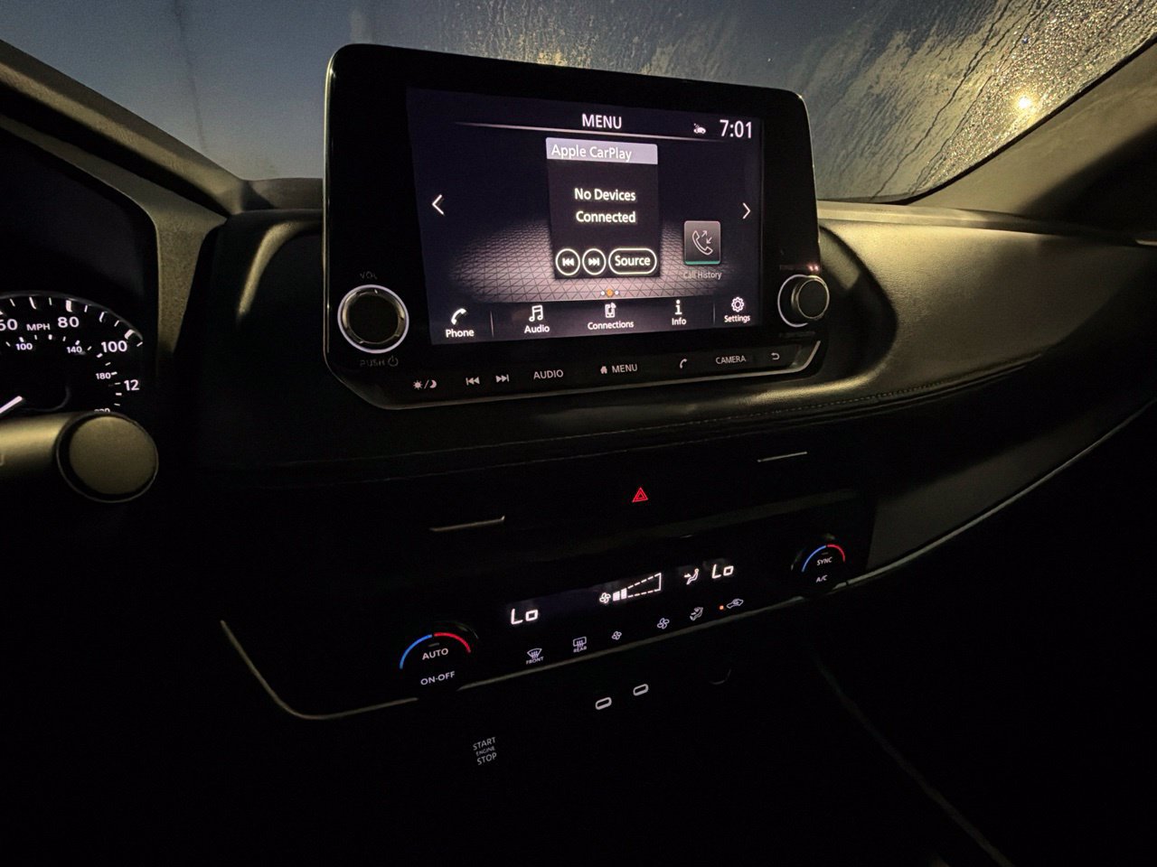Used 2025 Nissan Rogue SV FWD image 9