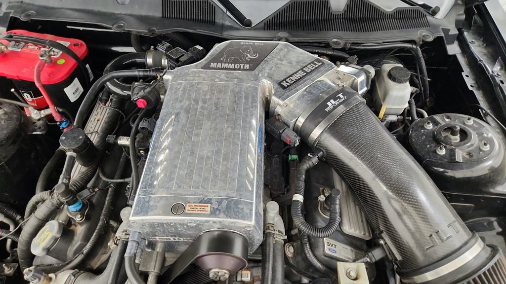 Used 2010 Ford Mustang Shelby GT500 RWD image 68